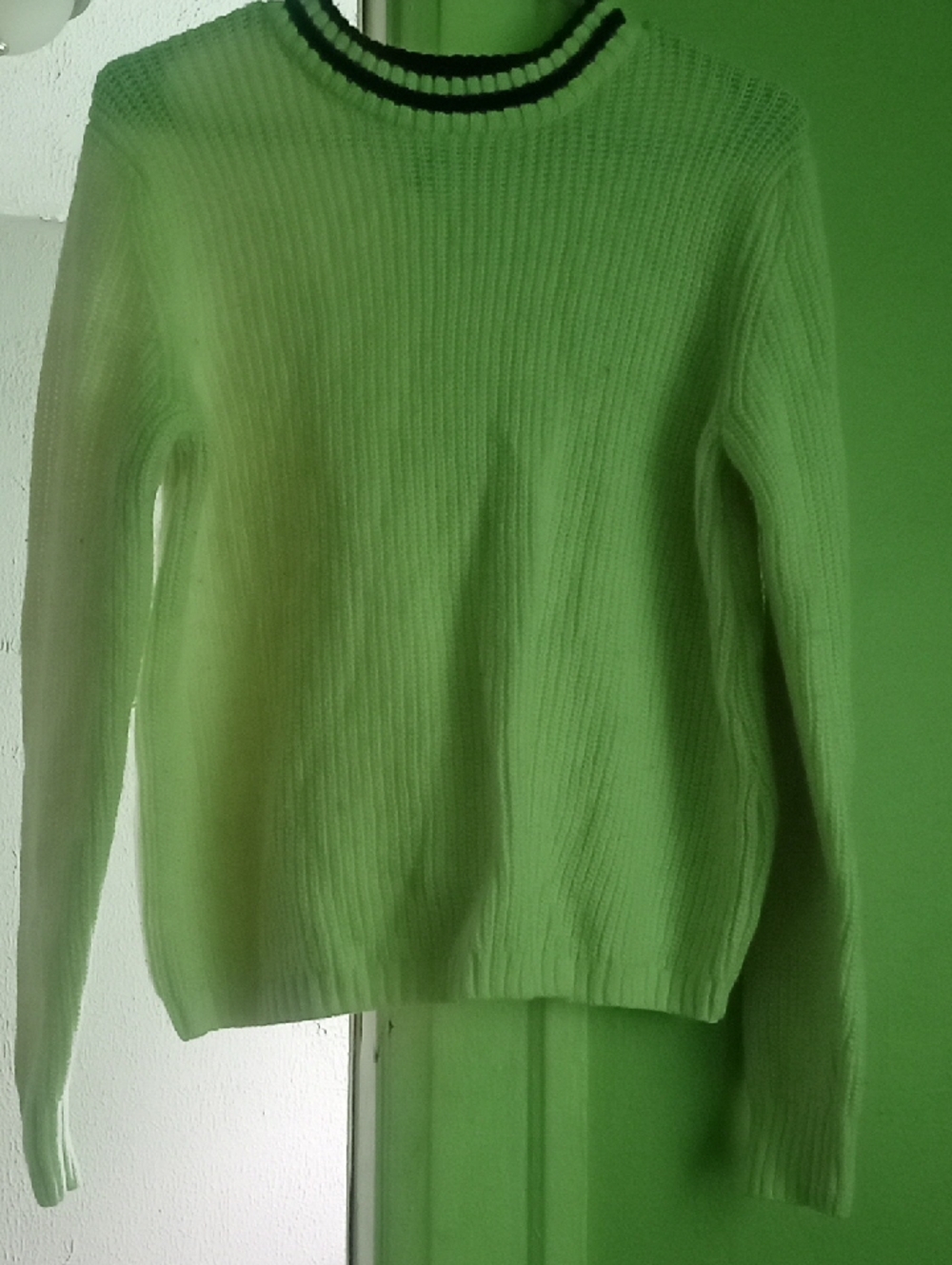 Massini Light Green Crewneck Sweater with Striped Collar